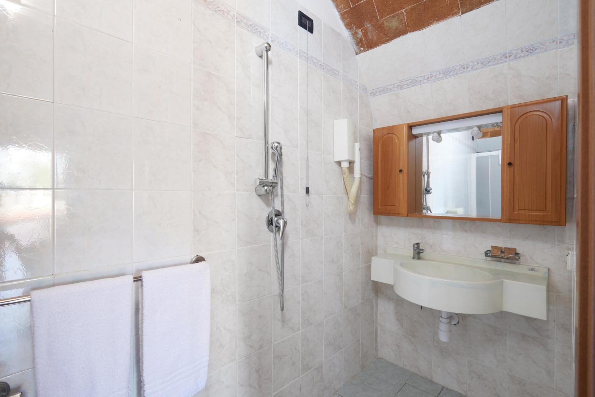 Relais Belvedere Montecatini Val di Cecina Szoba fotó